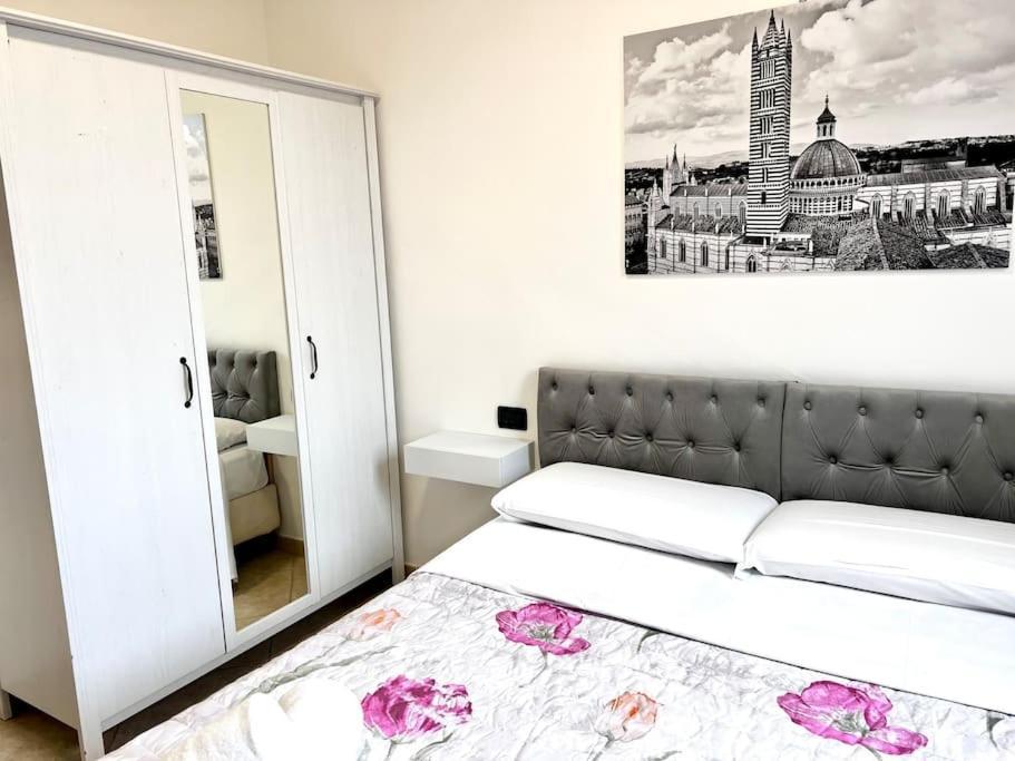 Comfyspot Apartment Rosia Екстериор снимка