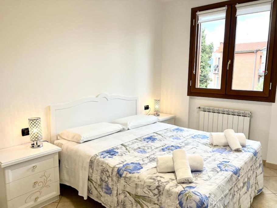 Comfyspot Apartment Rosia Екстериор снимка