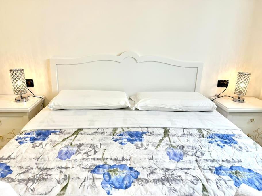 Comfyspot Apartment Rosia Екстериор снимка