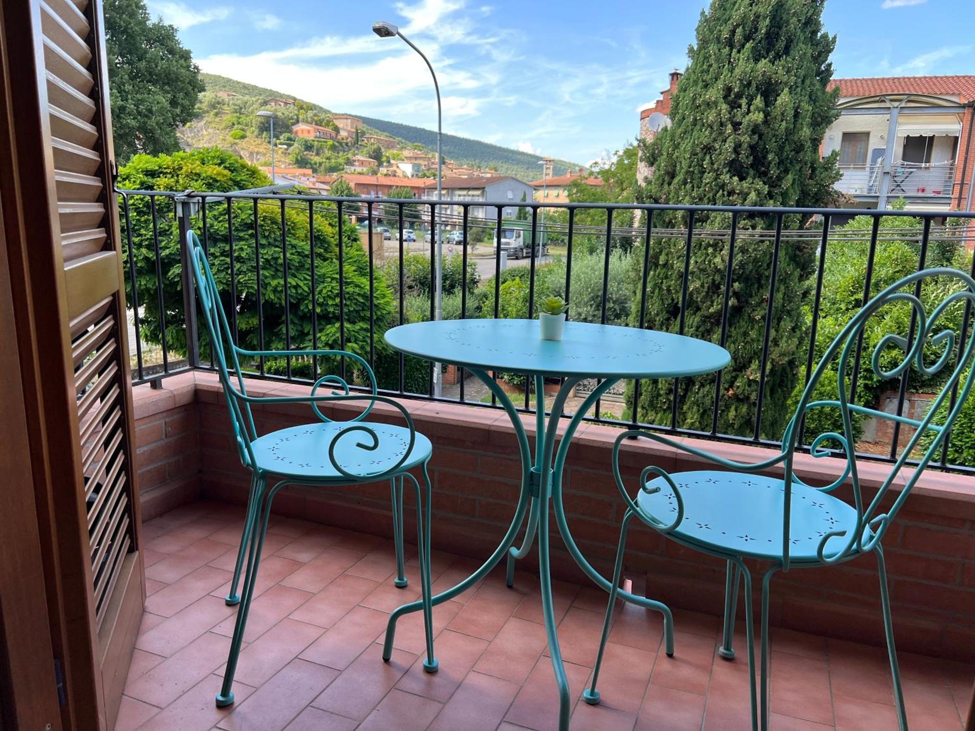 Comfyspot Apartment Rosia Екстериор снимка